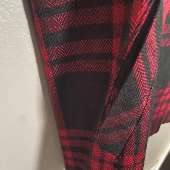 BNWOT! Gorgeous holiday button up plaid jacket! - Picture 6 of 7